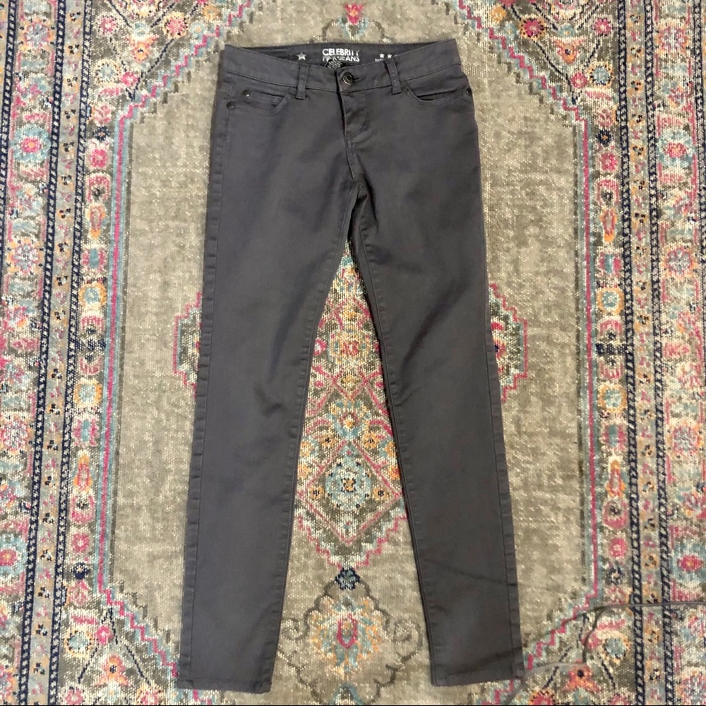 ☀️☀️☀️ 4/$20 Celebrity Pink Dare You Skinny jeans! - Picture 2 of 8